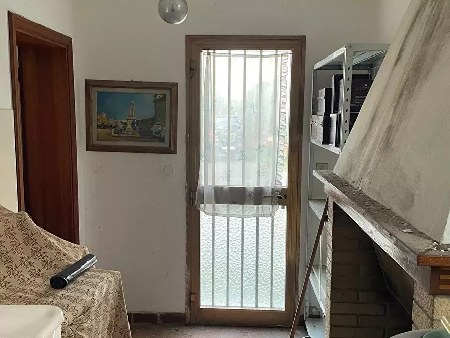 Immagine 48 di Villa in vendita  a Crespina Lorenzana