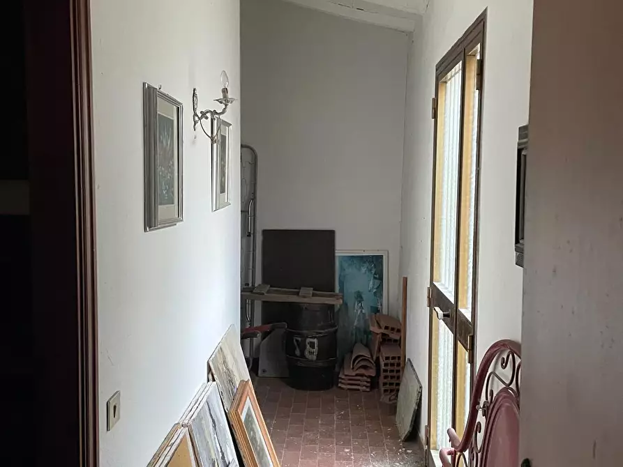 Immagine 23 di Villa in vendita  a Crespina Lorenzana