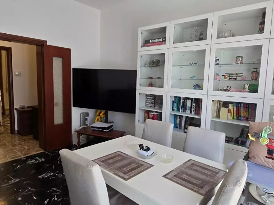 Immagine 11 di Appartamento in vendita  a Massa