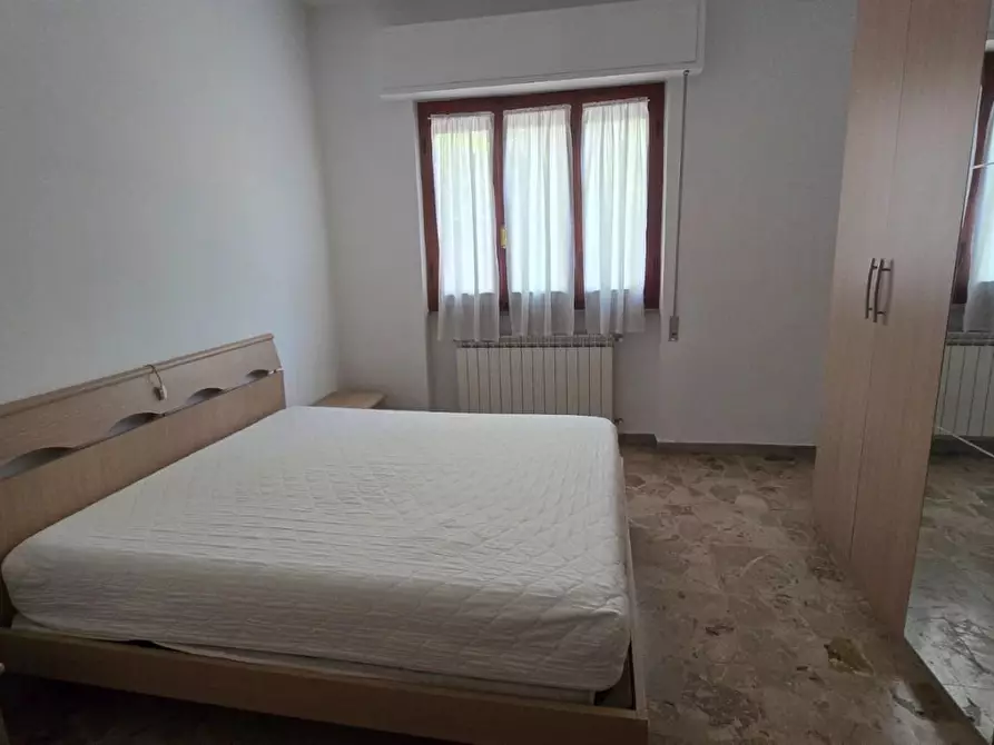 Immagine 17 di Appartamento in vendita  a Massa