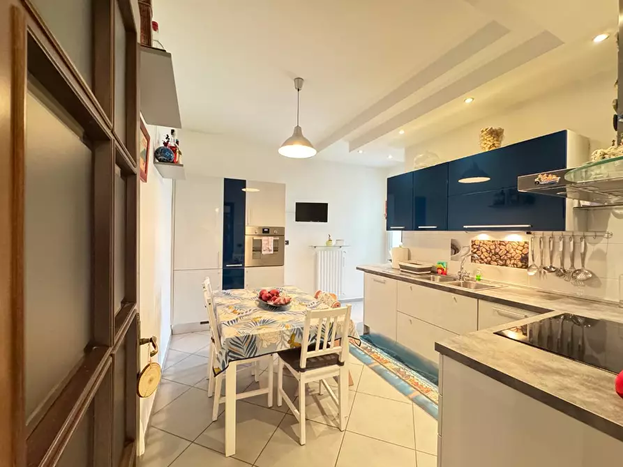 Immagine 14 di Appartamento in vendita  a Empoli