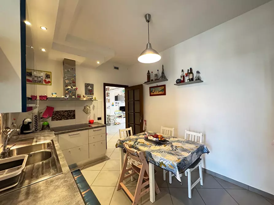 Immagine 17 di Appartamento in vendita  a Empoli