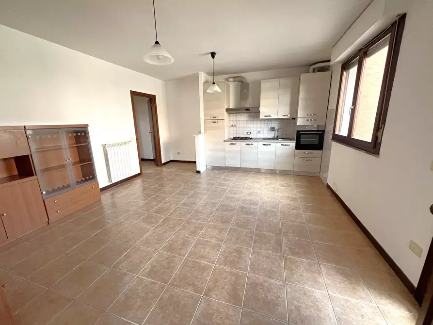 Immagine 1 di Appartamento in vendita  a Cascina