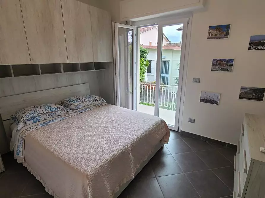 Immagine 16 di Casa indipendente in vendita  a Forte Dei Marmi