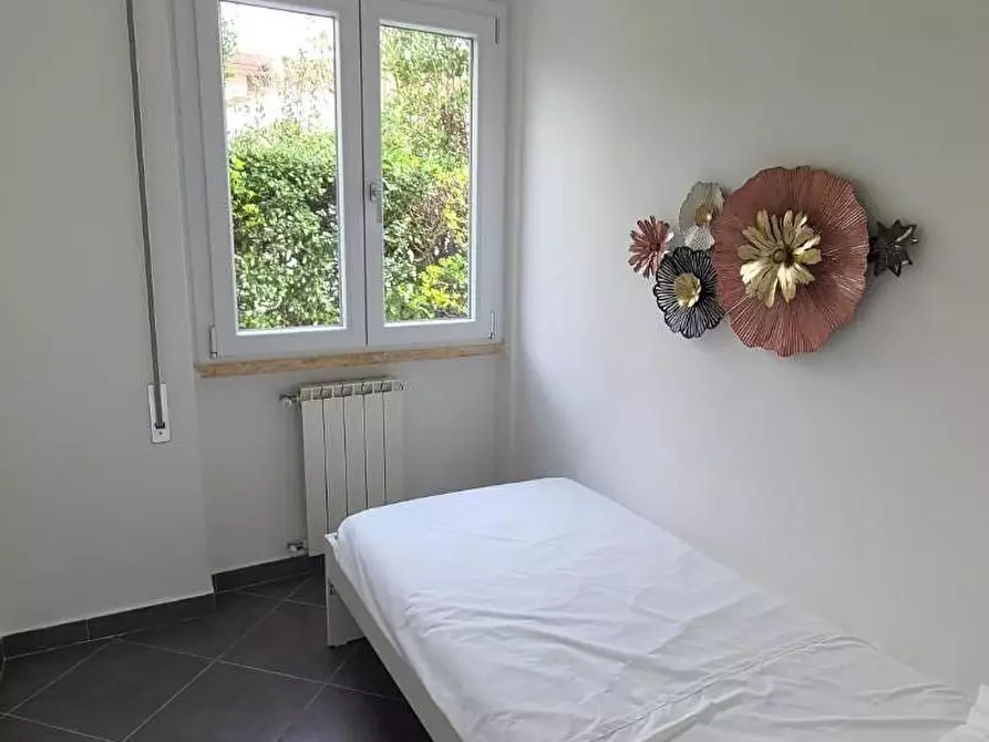 Immagine 18 di Casa indipendente in vendita  a Forte Dei Marmi