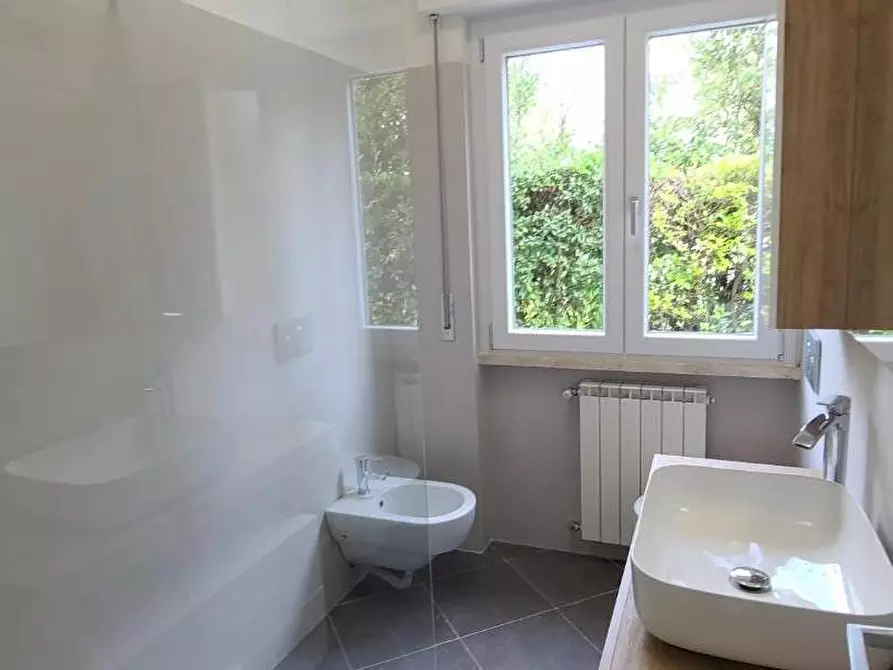 Immagine 24 di Casa indipendente in vendita  a Forte Dei Marmi