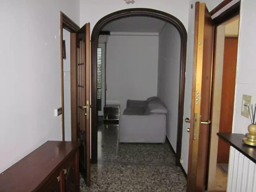 Immagine 3 di Appartamento in vendita  a Casteggio