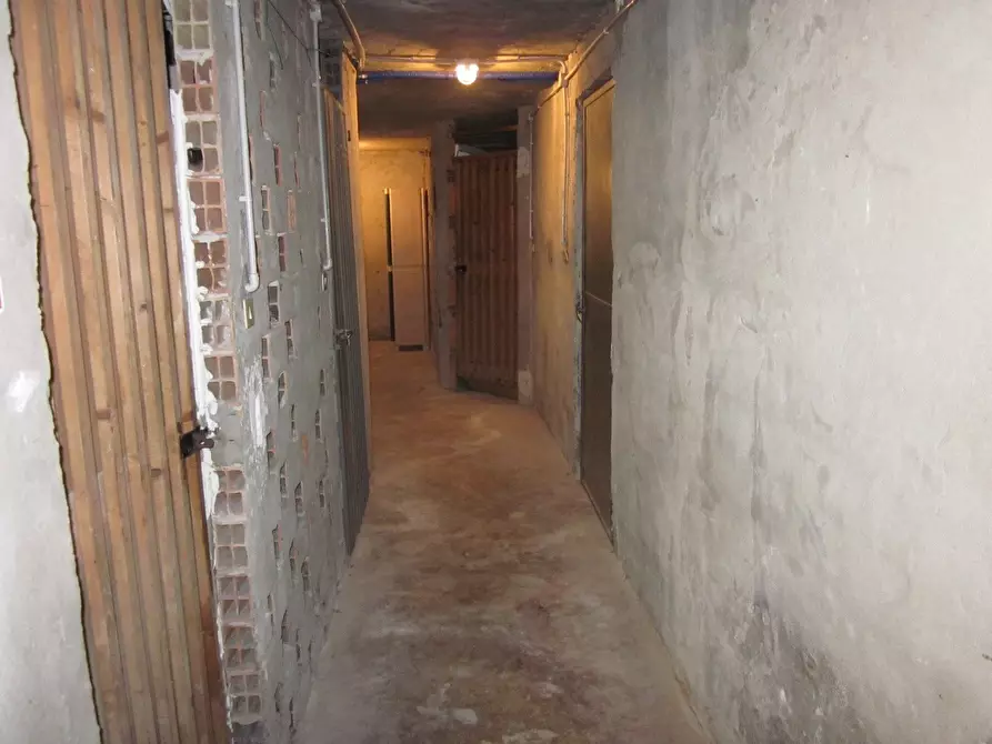 Immagine 9 di Appartamento in vendita  a Casteggio