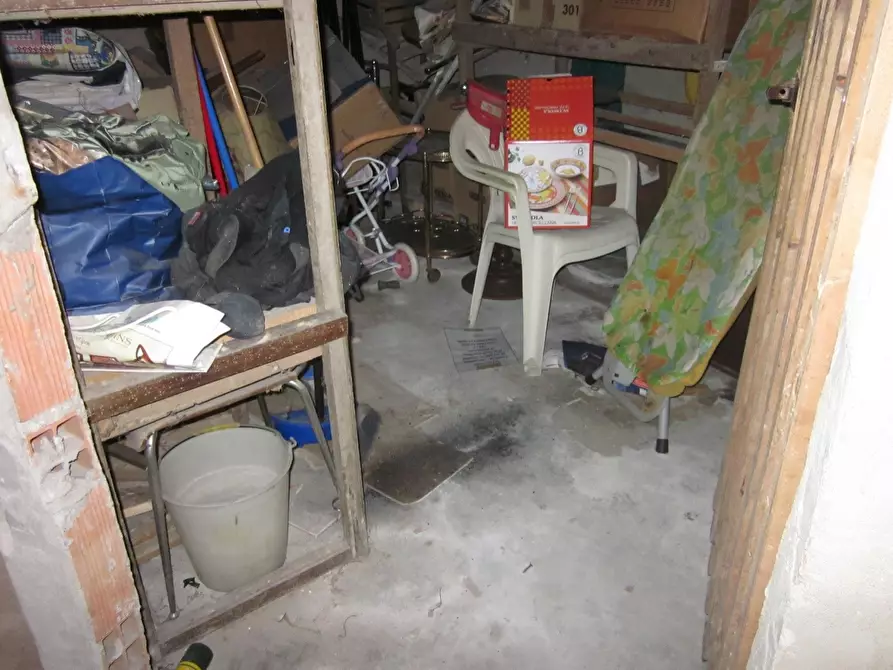 Immagine 10 di Appartamento in vendita  a Casteggio