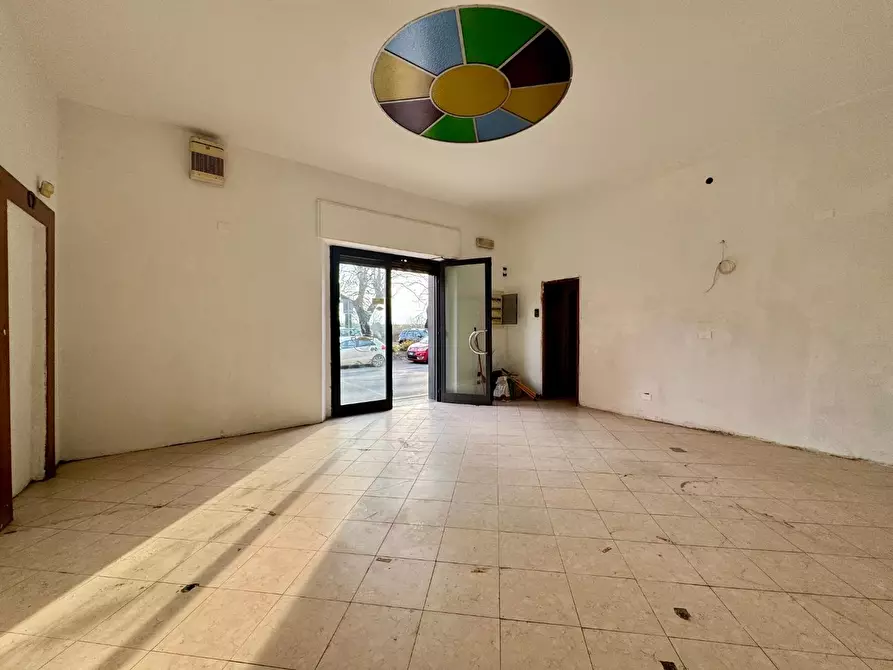 Immagine 3 di Locale commerciale in vendita  a Vicopisano