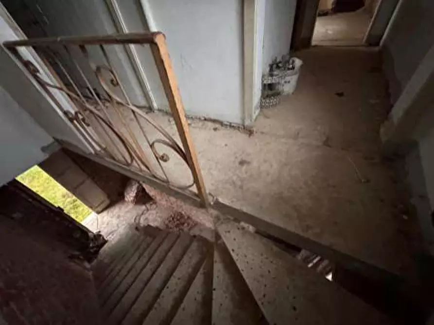 Immagine 17 di Terratetto in vendita  a Casteggio