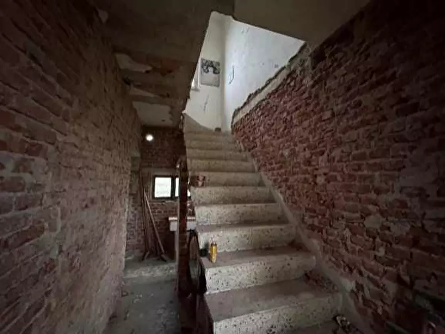 Immagine 16 di Terratetto in vendita  a Casteggio