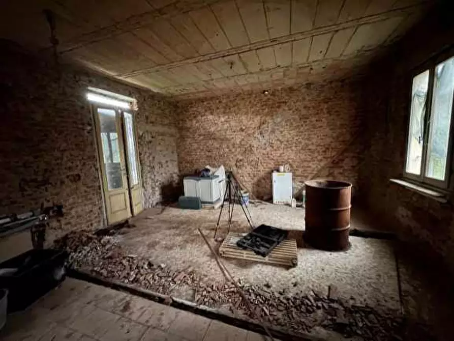 Immagine 10 di Terratetto in vendita  a Casteggio