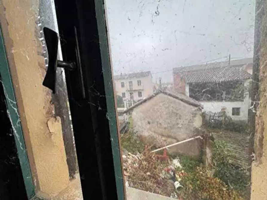 Immagine 46 di Terratetto in vendita  a Casteggio