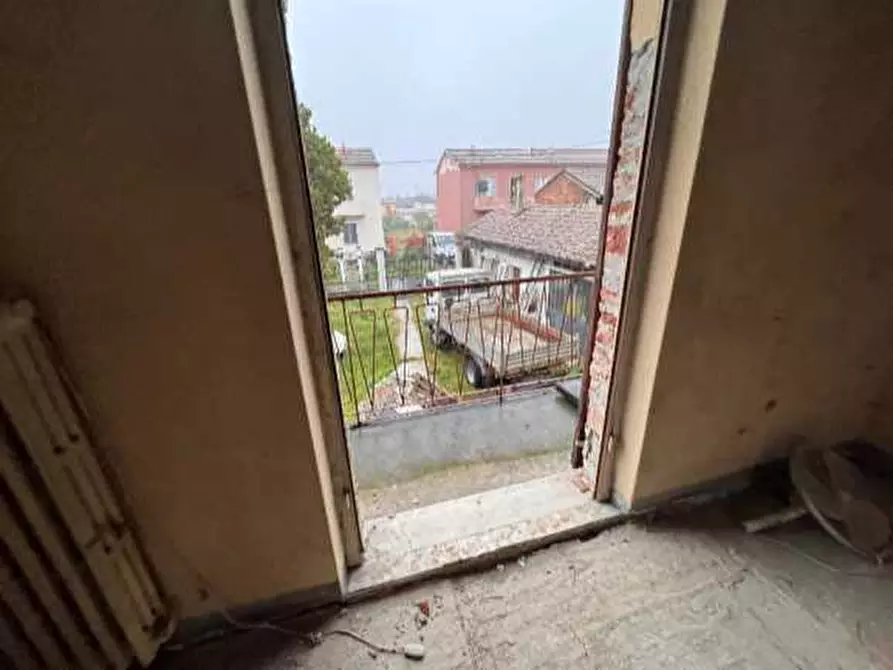 Immagine 25 di Terratetto in vendita  a Casteggio