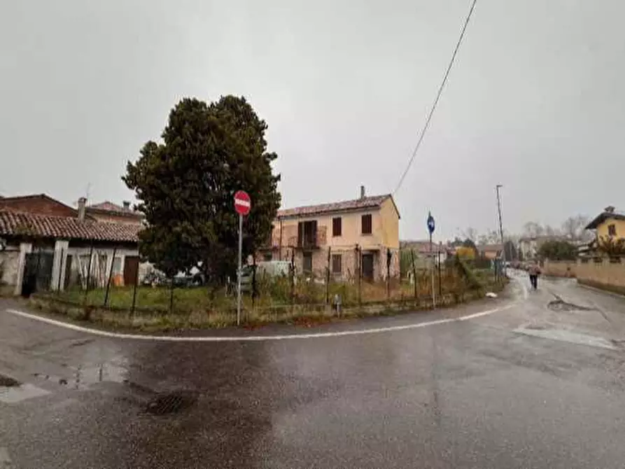 Immagine 4 di Terratetto in vendita  a Casteggio