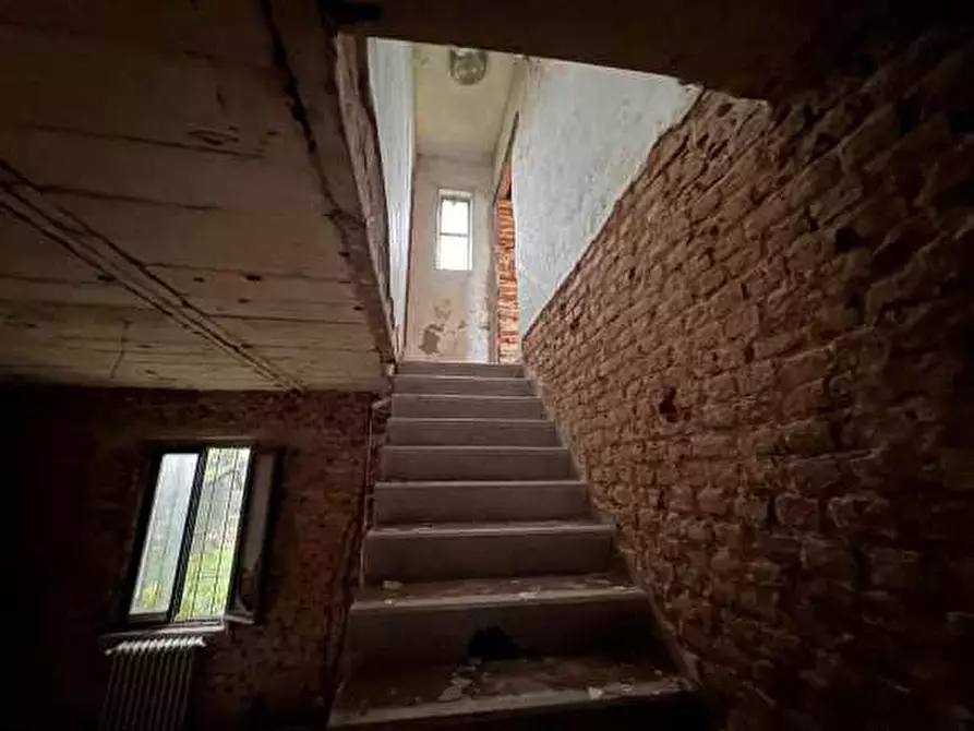 Immagine 37 di Terratetto in vendita  a Casteggio