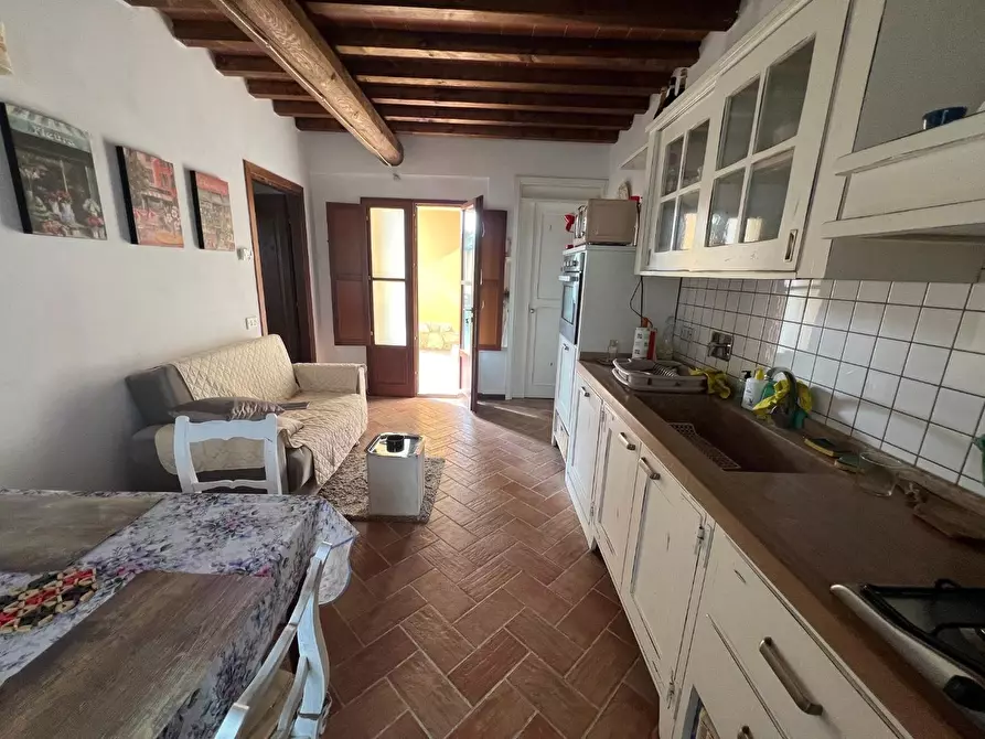 Immagine 2 di Appartamento in affitto  a Gambassi Terme