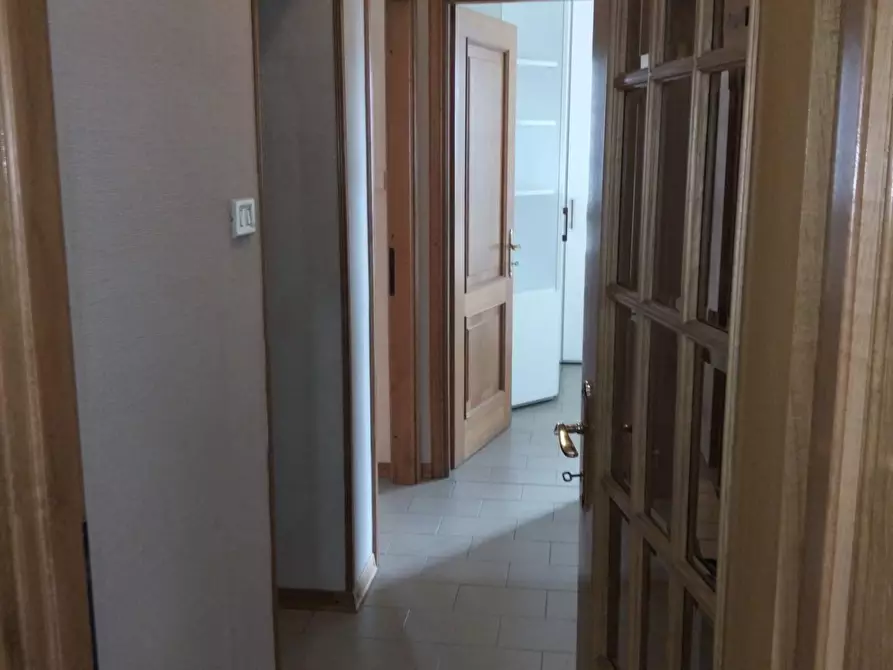 Immagine 4 di Appartamento in vendita  a Carrara