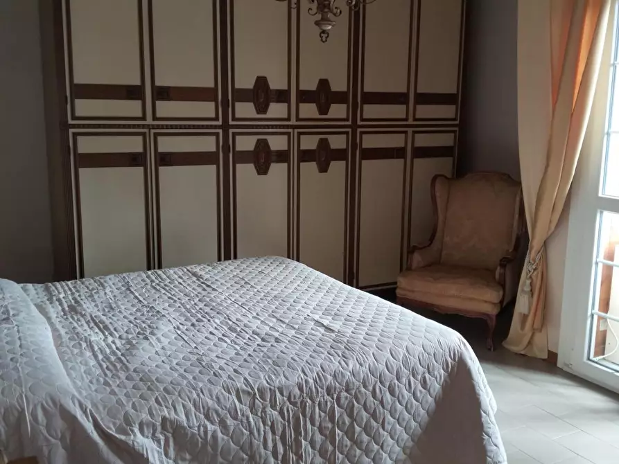 Immagine 16 di Appartamento in vendita  a Carrara