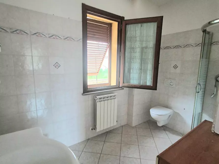 Immagine 8 di Casa semindipendente in vendita  a Suvereto