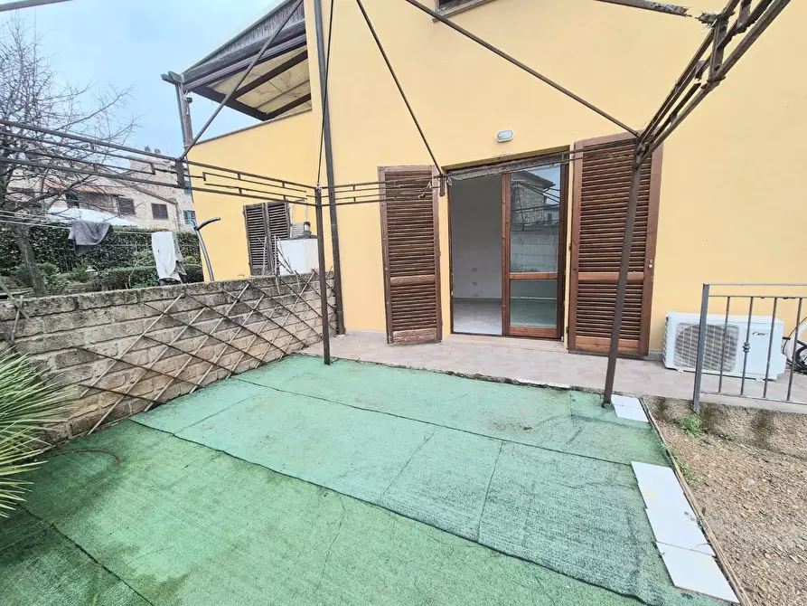 Immagine 9 di Casa semindipendente in vendita  a Suvereto