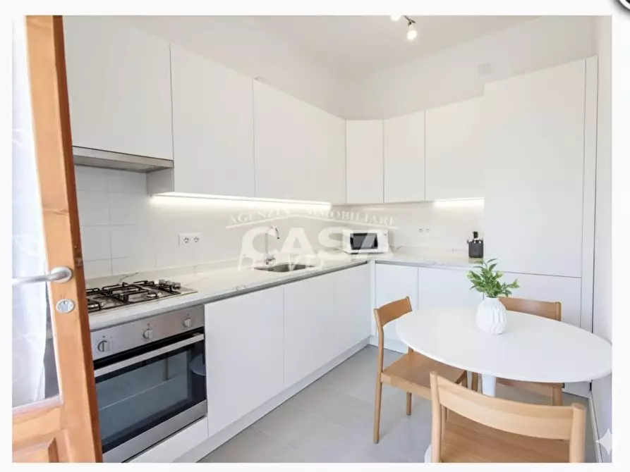 Immagine 2 di Casa indipendente in vendita  a Santa Maria A Monte