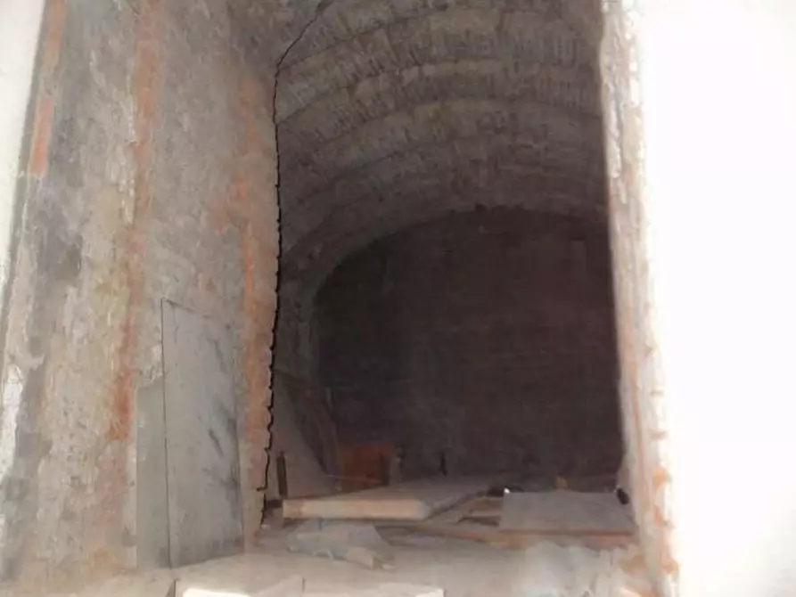 Immagine 27 di Rustico / casale in vendita  a Vicopisano