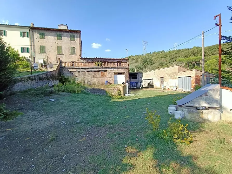 Immagine 10 di Rustico / casale in vendita  a Vicopisano