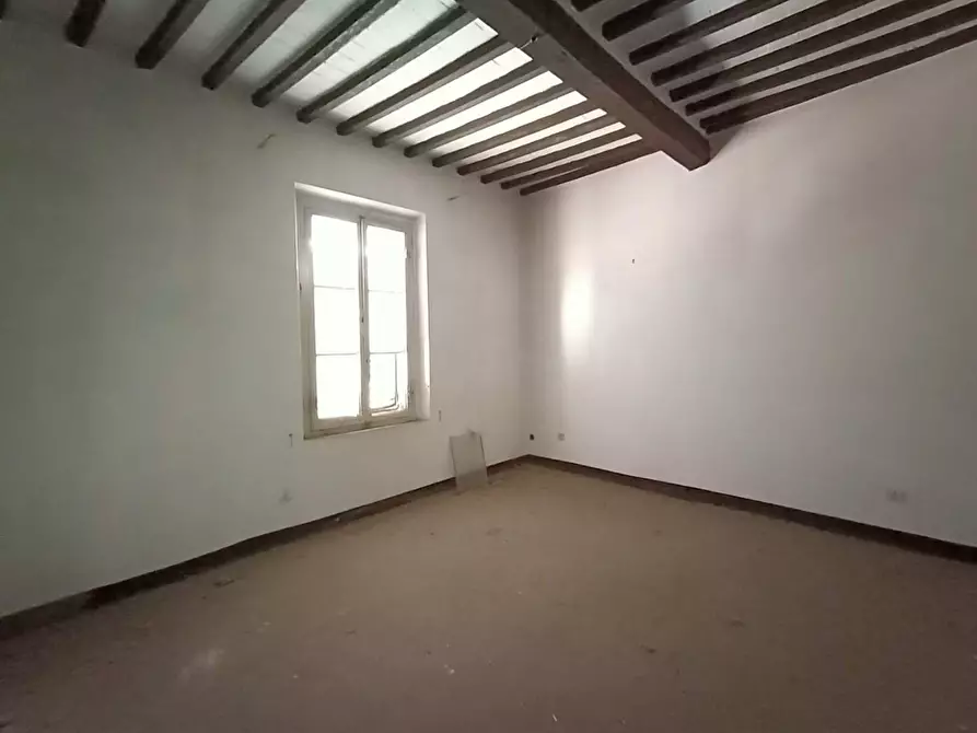 Immagine 17 di Rustico / casale in vendita  a Vicopisano