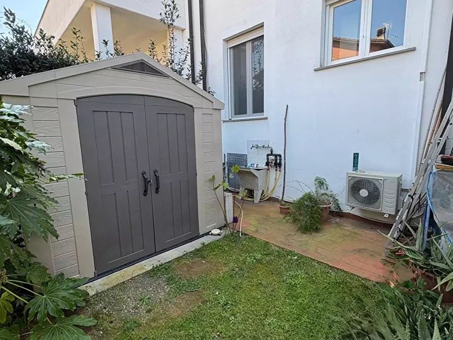 Immagine 11 di Appartamento in vendita  a Campiglia Marittima