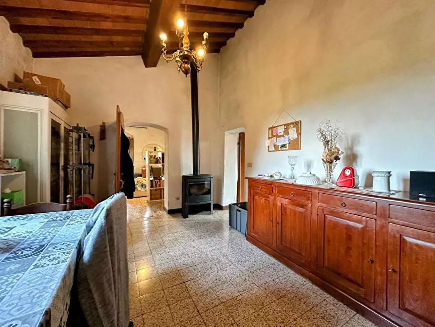 Immagine 9 di Casa colonica in vendita  a Suvereto