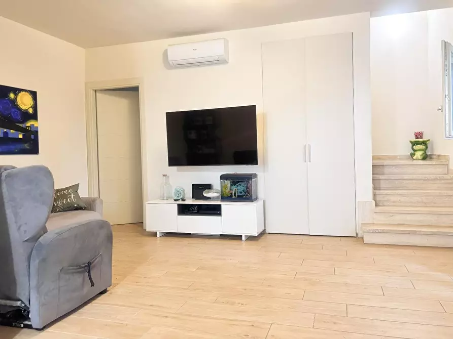 Immagine 10 di Villetta a schiera in vendita  a San Miniato