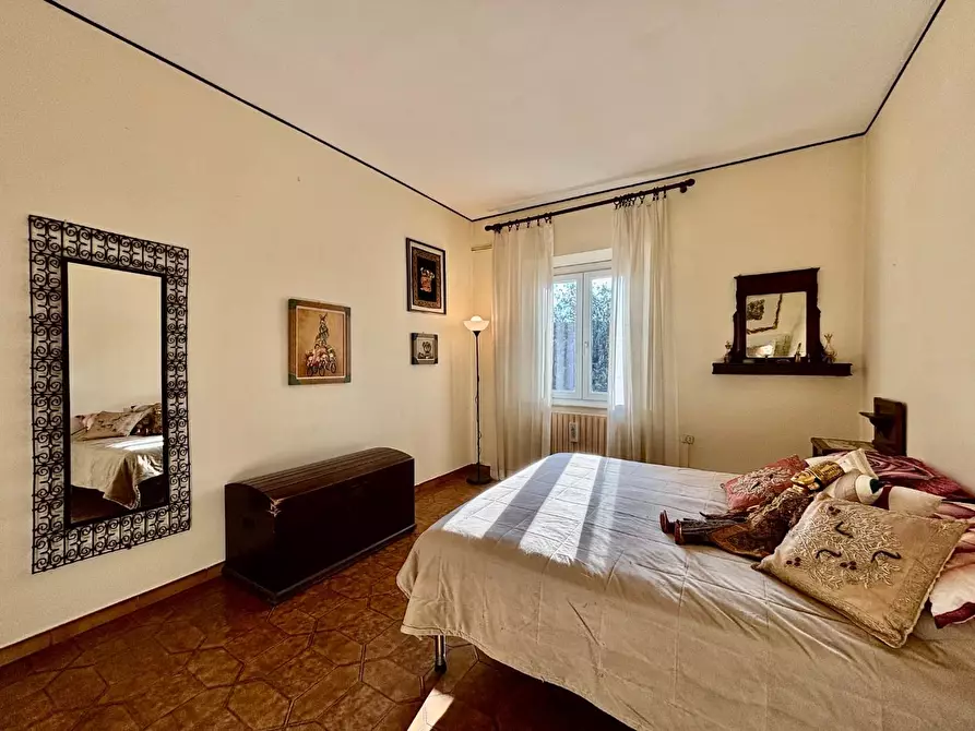 Immagine 13 di Appartamento in vendita  a Pontedera