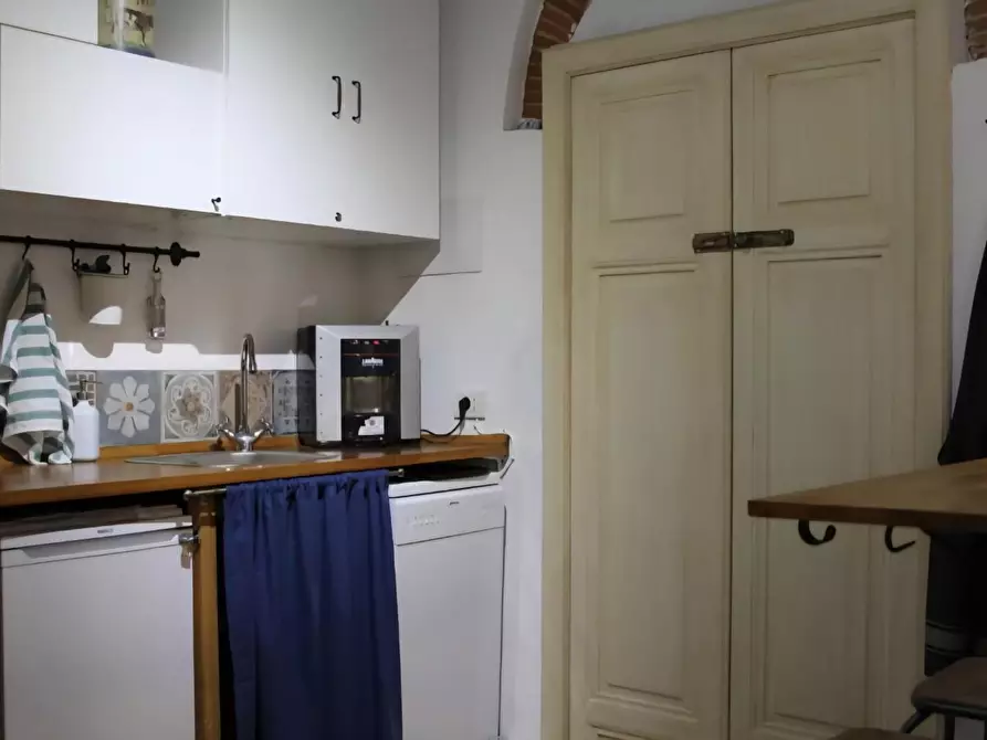 Immagine 10 di Appartamento in vendita  a Pisa