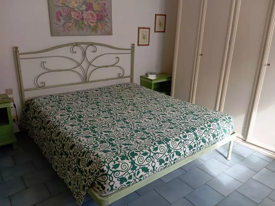 Immagine 13 di Appartamento in vendita  a Carrara