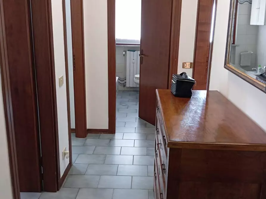 Immagine 9 di Appartamento in vendita  a Carrara