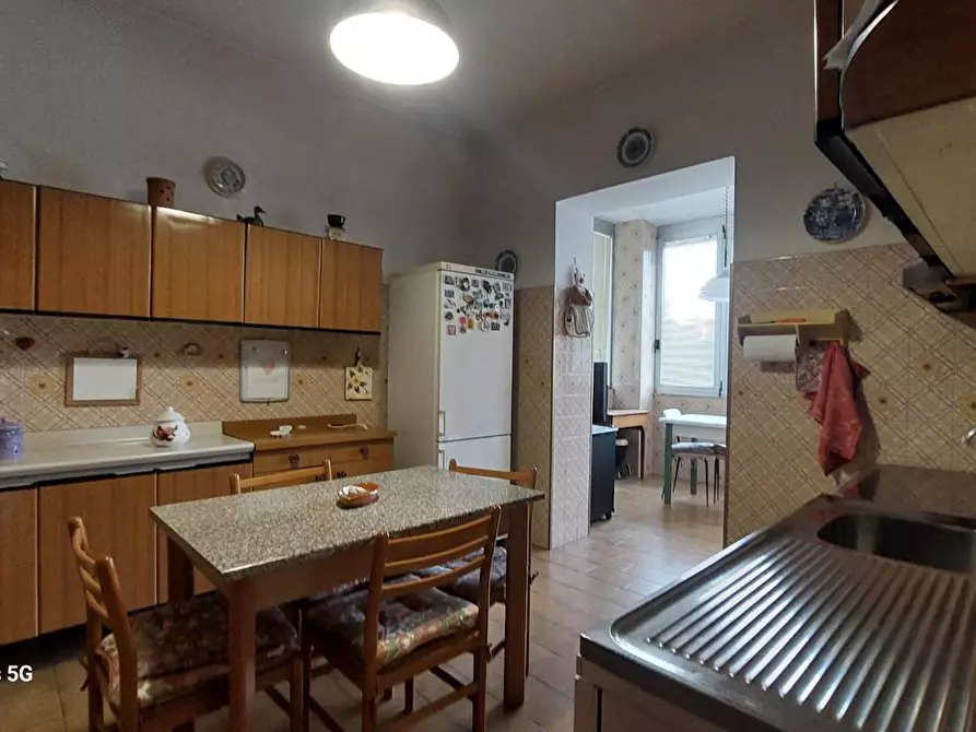 Immagine 12 di Appartamento in vendita  a Livorno