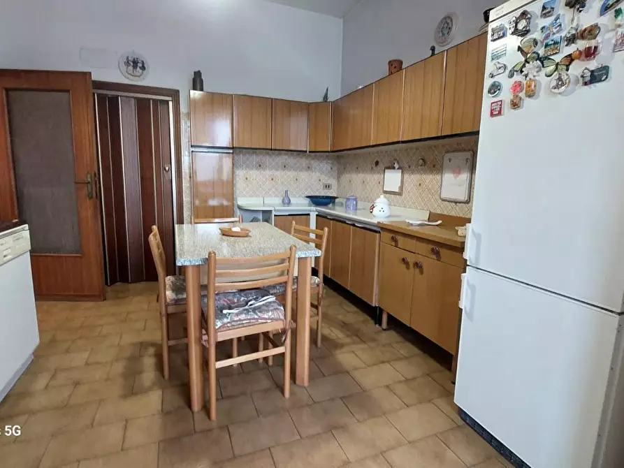 Immagine 10 di Appartamento in vendita  a Livorno