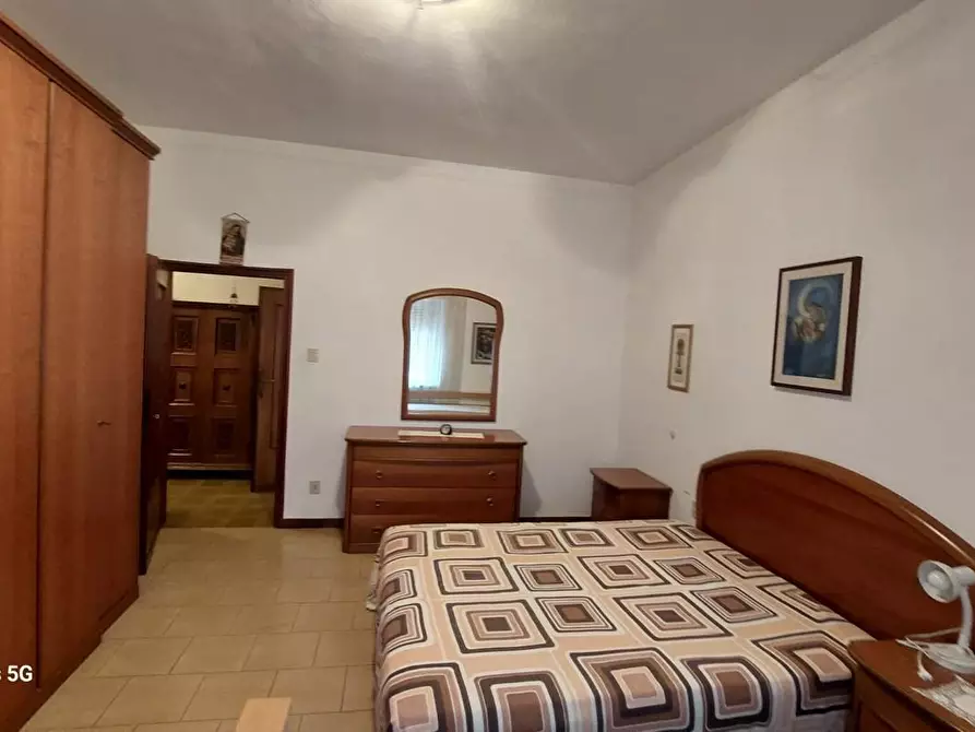 Immagine 5 di Appartamento in vendita  a Livorno