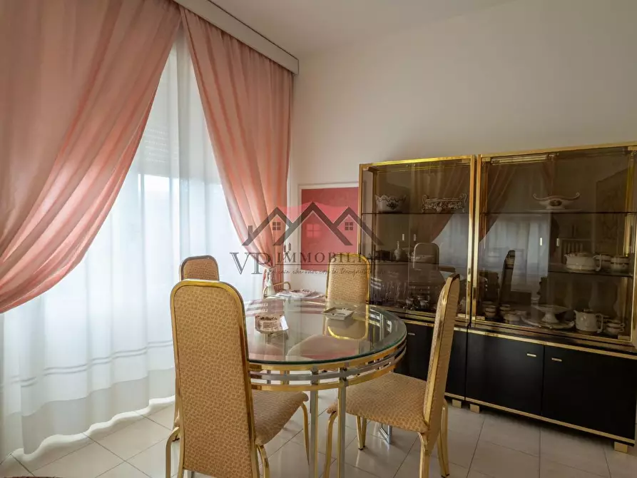 Immagine 11 di Appartamento in vendita  a Pomarance