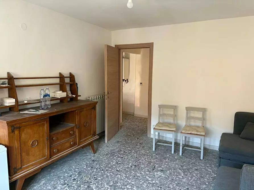 Immagine 2 di Appartamento in vendita  a Pisa
