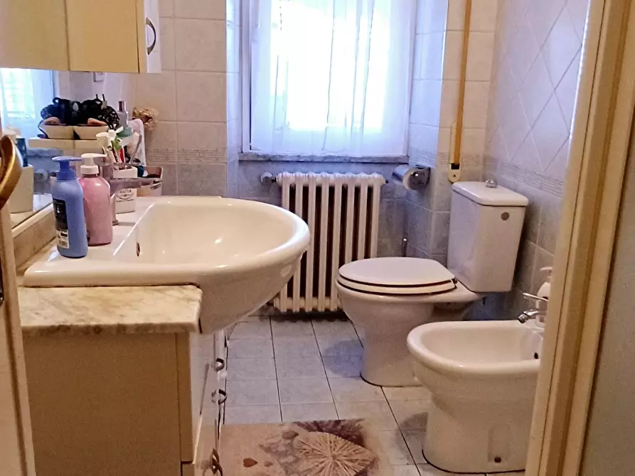 Immagine 8 di Appartamento in vendita  a Massa