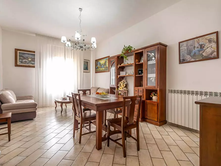 Immagine 3 di Appartamento in vendita  a Pontedera