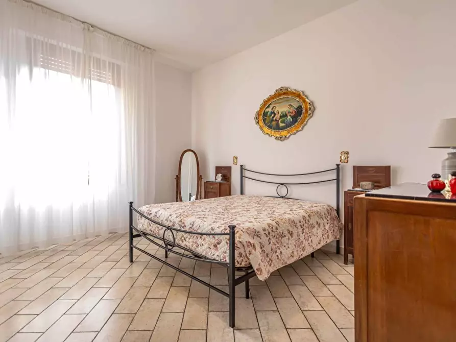 Immagine 12 di Appartamento in vendita  a Pontedera