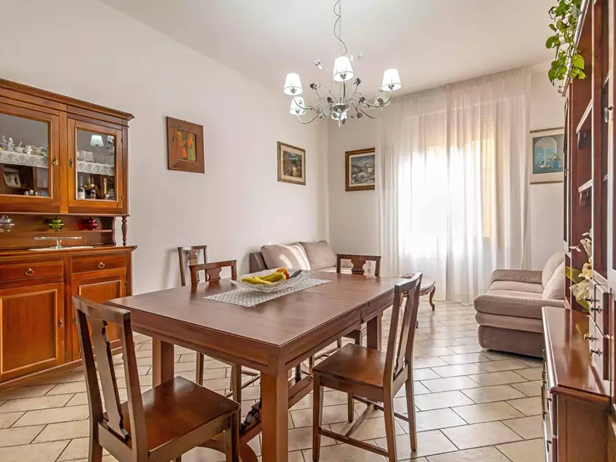 Immagine 5 di Appartamento in vendita  a Pontedera