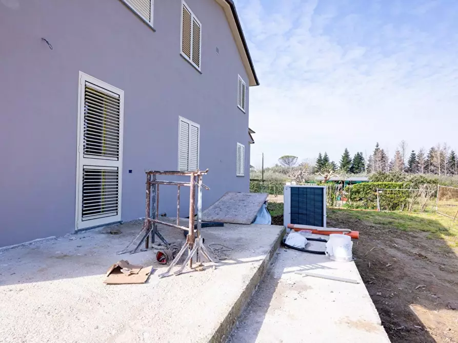 Immagine 3 di Villa in vendita  a San Giuliano Terme