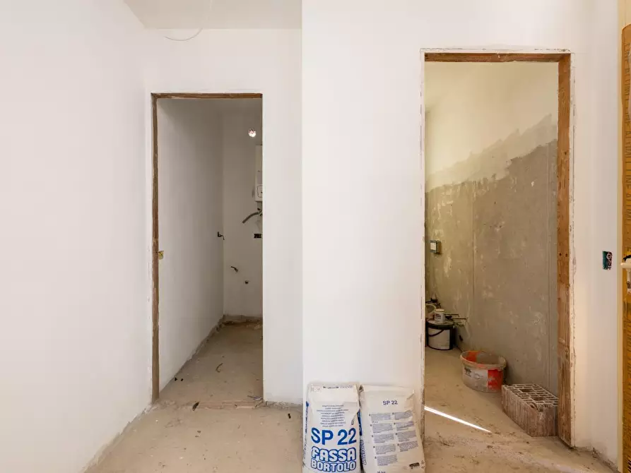 Immagine 17 di Villa in vendita  a San Giuliano Terme