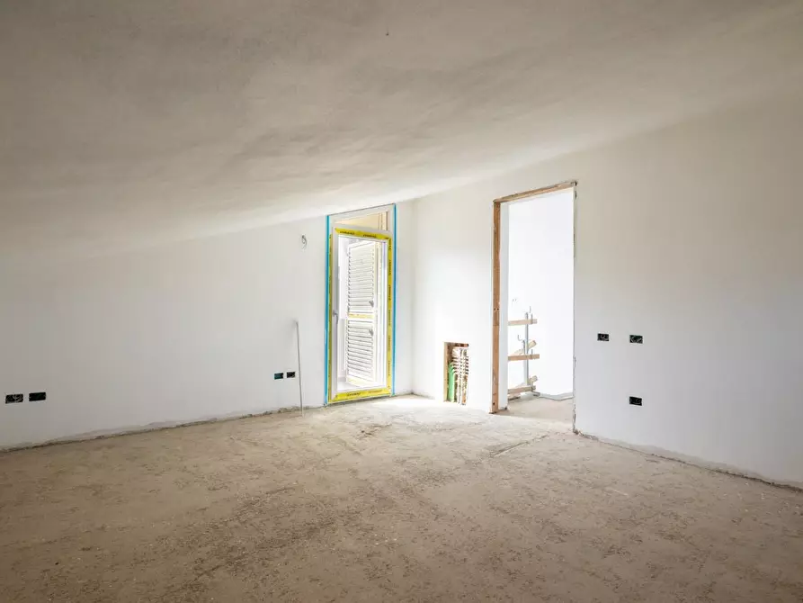 Immagine 36 di Villa in vendita  a San Giuliano Terme