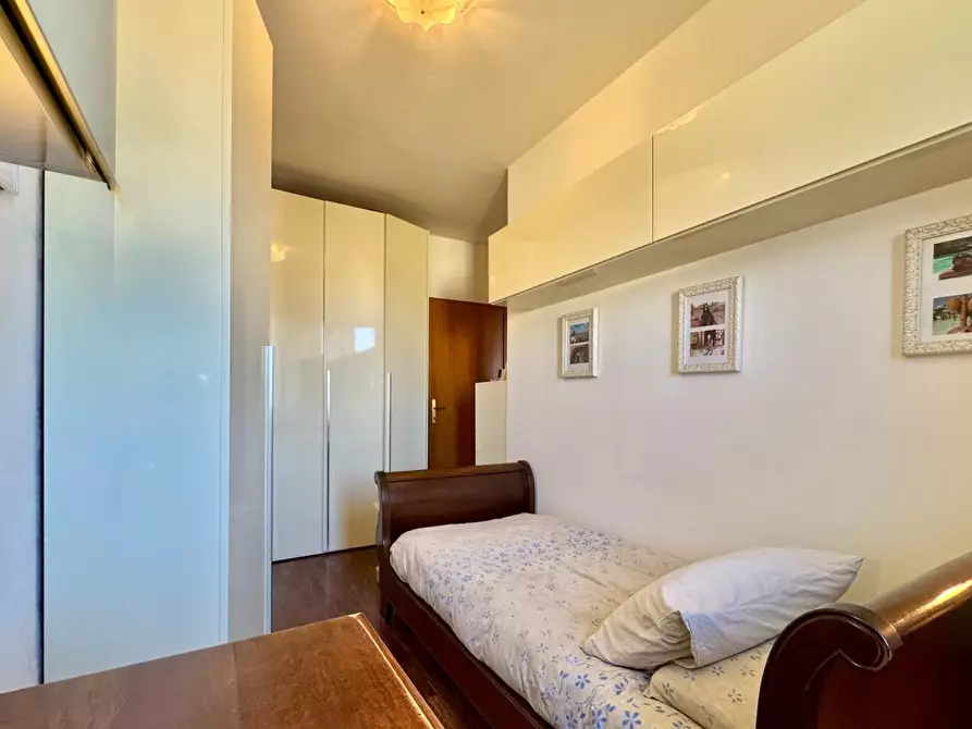 Immagine 34 di Appartamento in vendita  a Lucca